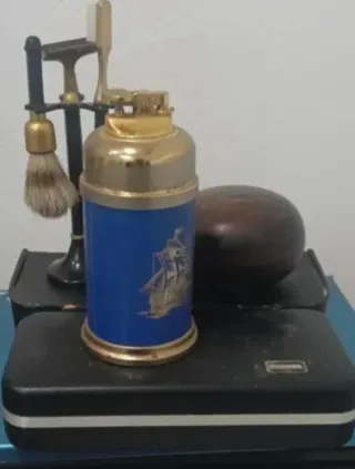 Set da barba vintage con rasoio e spazzola in offerta a 20€