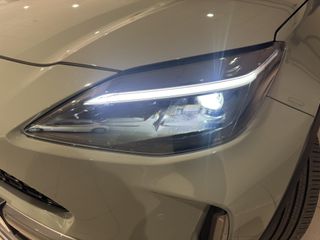 TOYOTA YARIS CROSS 1.5 VVT-I HYBRID PREMIERE EDITION AWD 130 5P