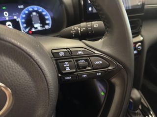 TOYOTA YARIS CROSS 1.5 VVT-I HYBRID PREMIERE EDITION AWD 130 5P