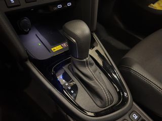 TOYOTA YARIS CROSS 1.5 VVT-I HYBRID PREMIERE EDITION AWD 130 5P