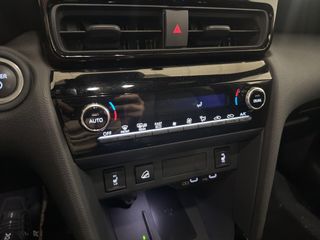 TOYOTA YARIS CROSS 1.5 VVT-I HYBRID PREMIERE EDITION AWD 130 5P