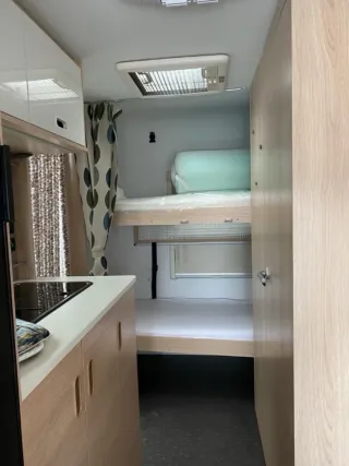 Caravana Adria Aviva 400DK