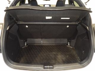 TOYOTA Yaris 1.5 120H Style