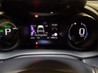 TOYOTA Yaris 1.5 120H Style