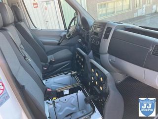 VOLKSWAGEN Crafter 2.0TDI COMBI 9