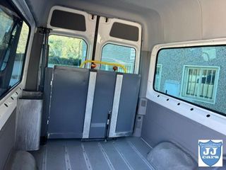 VOLKSWAGEN Crafter 2.0TDI COMBI 9
