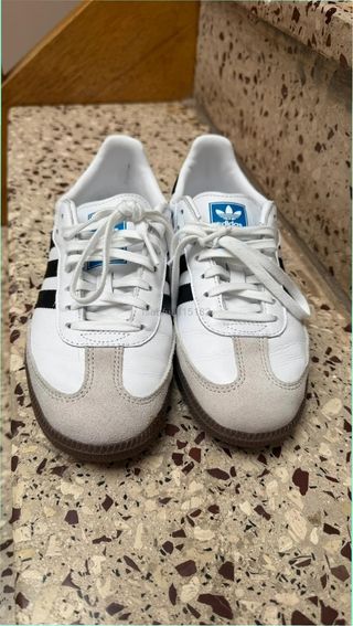 Zapatillas Adidas Blancas y Grises