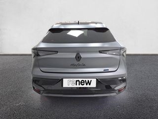 RENAULT Rafale Híbrido Enchufable RAFALE HYBRID E-TECH atelier Alpine hyper hybrid E-Tech 4x4 300 cv (221kW)