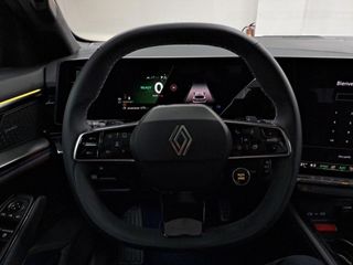 RENAULT Rafale Híbrido Enchufable RAFALE HYBRID E-TECH atelier Alpine hyper hybrid E-Tech 4x4 300 cv (221kW)