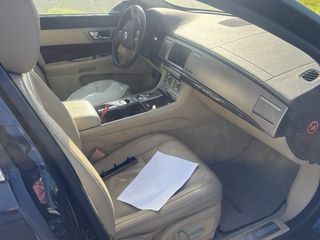 Jaguar XF 2009
