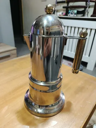 Cafetera italiana antigua