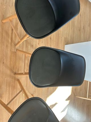 Taburete cocina negro y madera. 4 unidades