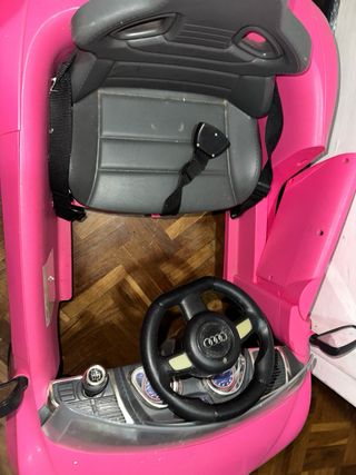 Cochecito Audi R8 Spyder rosa para niña
