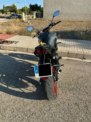 Yamaha MT-07 2021 Gris A2