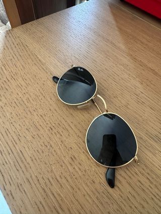 Gafas Ray-Ban Doradas y Negras