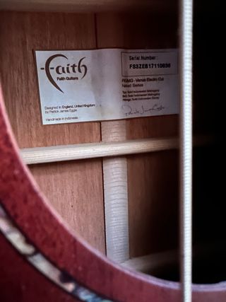 Guitarra Acústica Faith