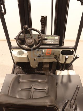 Ref. M-6310 Frontal Eléctrica 4 ruedas STILL R 20-16P