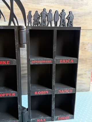 Mueble Expositor Kinder Joy Stranger Things