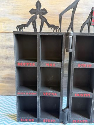 Mueble Expositor Kinder Joy Stranger Things