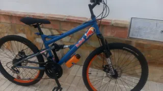 Bicicleta Montaña personalizada Red Bull
