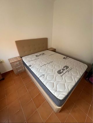 Canapes y colchones grandes