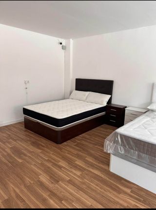 Canapes y colchones grandes