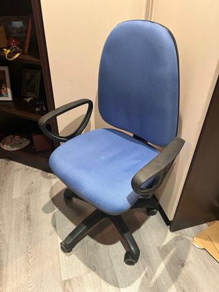 Silla ergonómica de escritorio azul