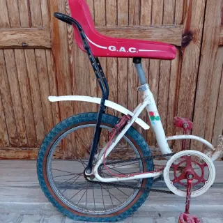 Bicicleta motoreta 3 para restaurar