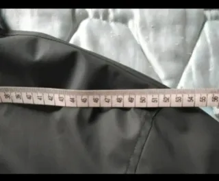 Chaqueta gris de Zara Man.