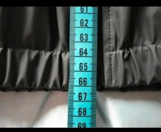 Chaqueta gris de Zara Man.