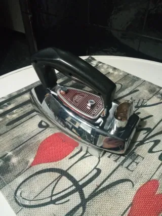 Plancha Vintage Jata Modelo 532