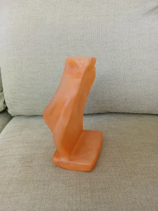 Busto expositor naranja