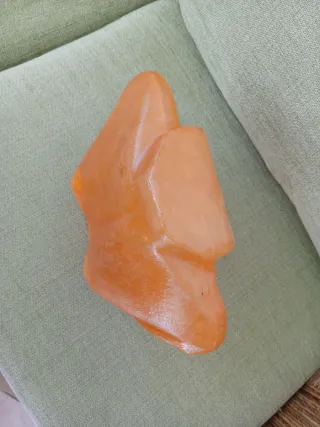 Busto expositor naranja