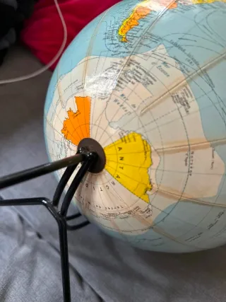 Globo Terraqueo Vintage Años 60