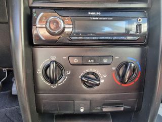Peugeot 207 Confort 1.4 HDI 70