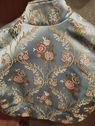Chaleco fallero niño bordado hecho a medida.