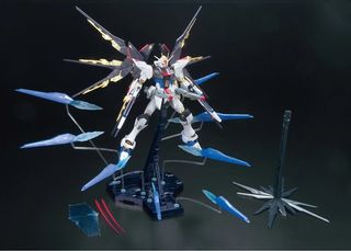 MG 1/100 STRIKE FREEDOM GUNDAM FULL BURST MODE – N