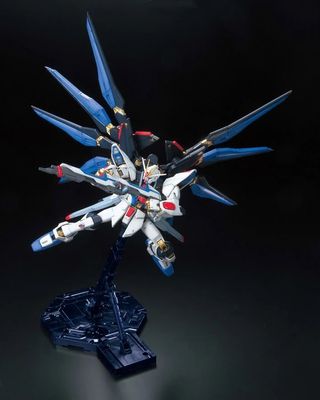 MG 1/100 STRIKE FREEDOM GUNDAM FULL BURST MODE – N