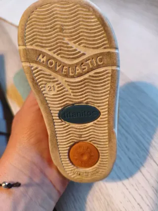 Calzado Titanitos Talla 21