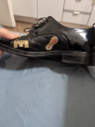 Scarpe Love Moschino nere oro