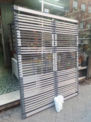 Somier 150x190cm con patas roscadas