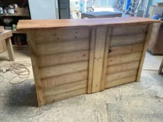 Barra de bar de madera maciza