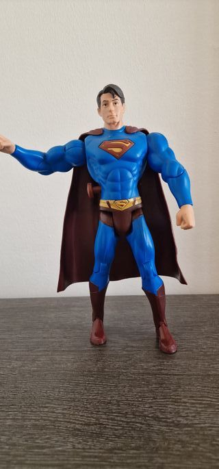 FIGURA ARTICULADA SUPERMAN
