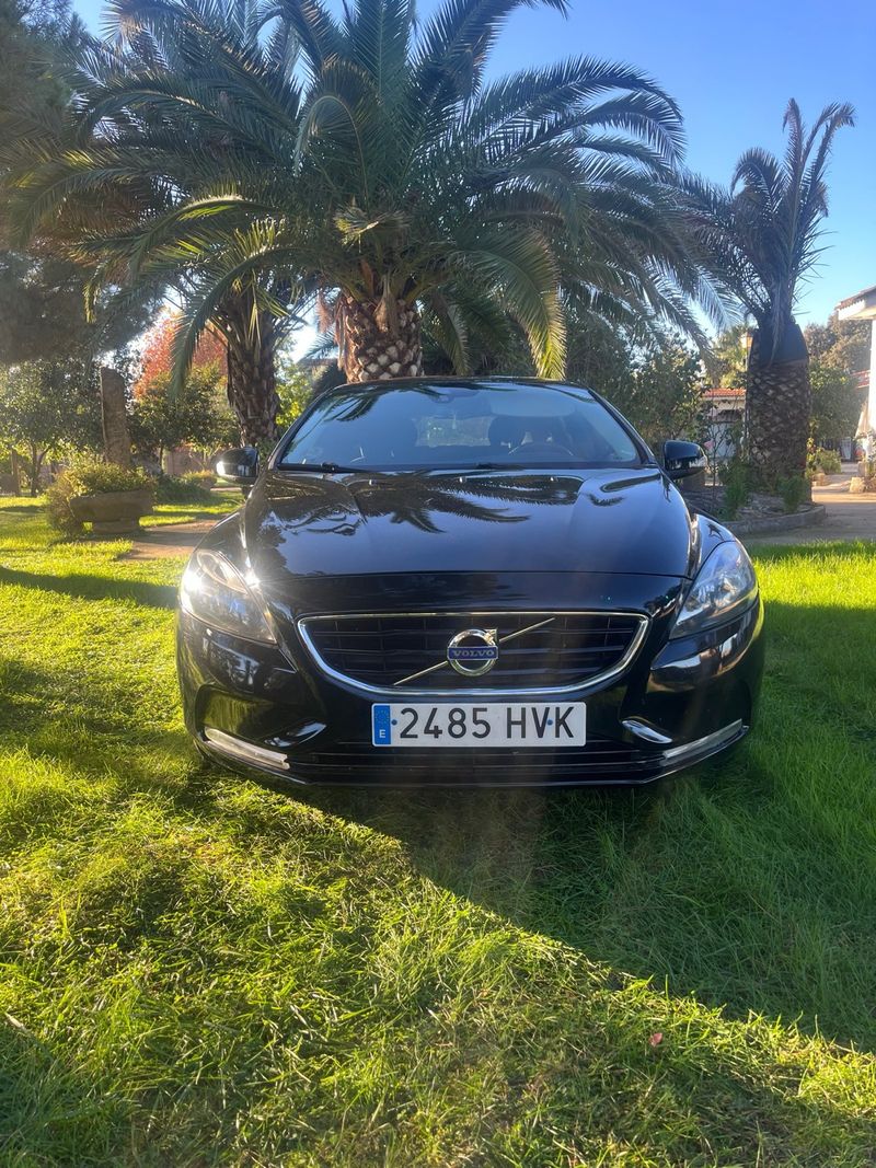 Volvo S40 2014 - foto 1