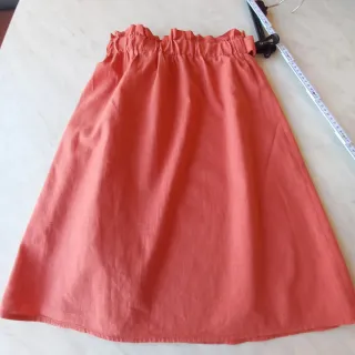 Gonna midi arricciata con cintura