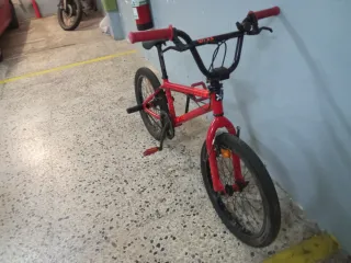 Bicicleta BMX Roja Niño