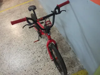 Bicicleta BMX Roja Niño