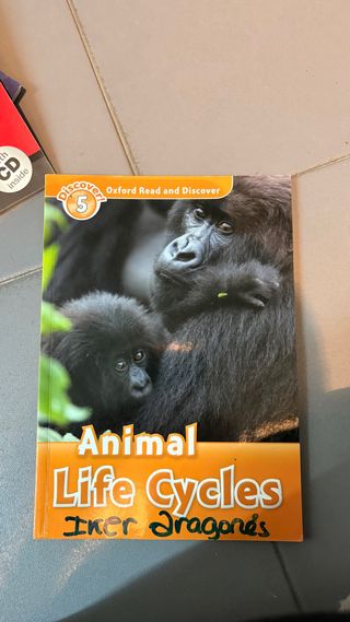 Libro de lectura Animal Life Cycles