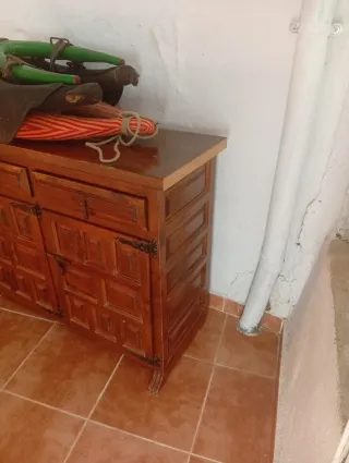 Mueble de salón de madera
