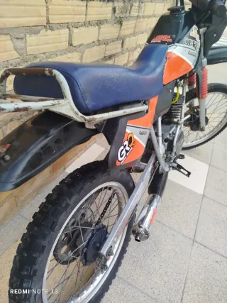 Derbi FDS 50 Enduro Negra y Naranja
